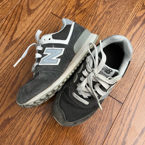 New Balance Kids' Gray Sneakers - Picture 2 of 5